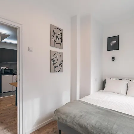 Classic Getaway * Budapest